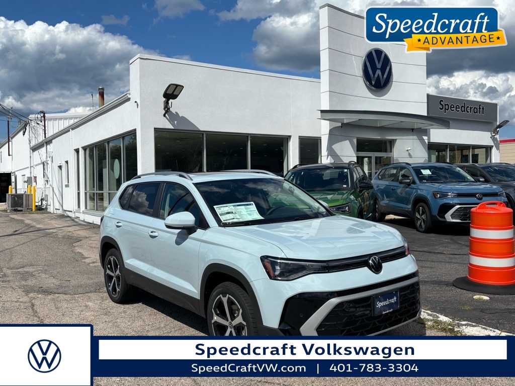 2025 Volkswagen Taos SEL's photo