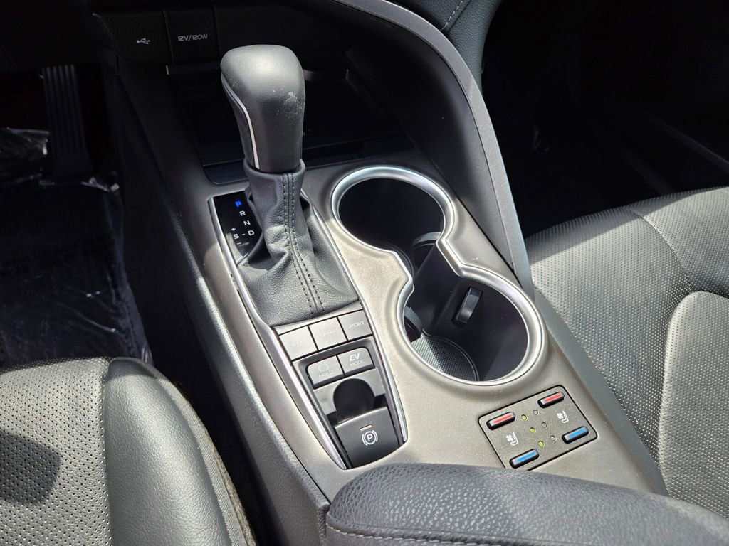 2024 Toyota Camry Hybrid XLE photo 20