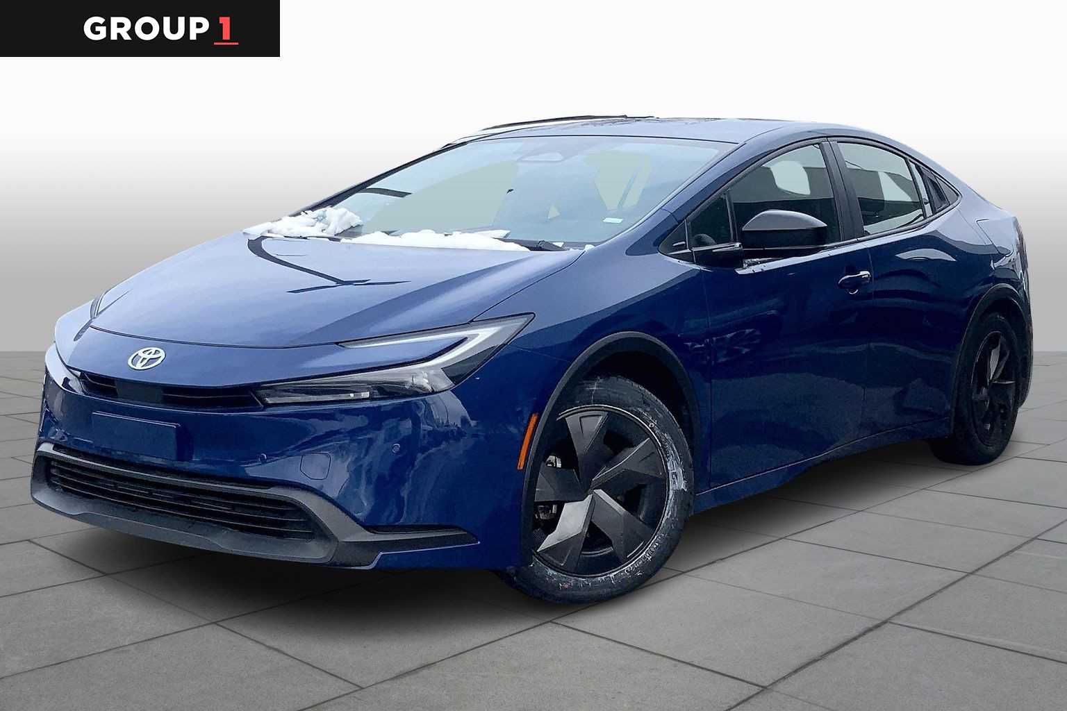 2024 Toyota Prius LE's photo