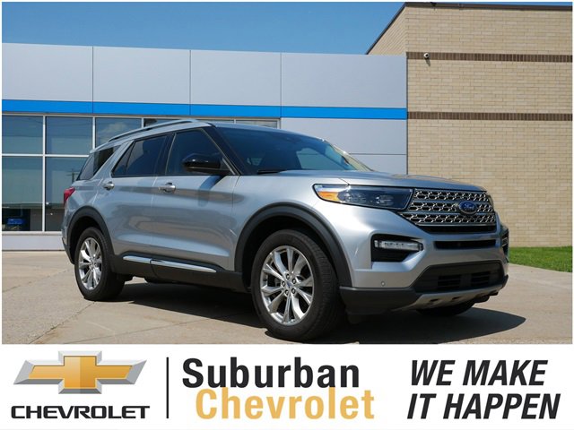 2023 Ford Explorer Limited's photo