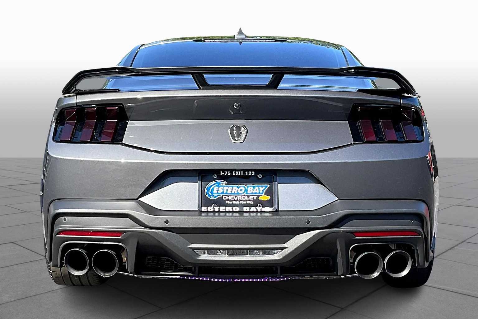 2024 Ford Mustang Dark Horse photo 4