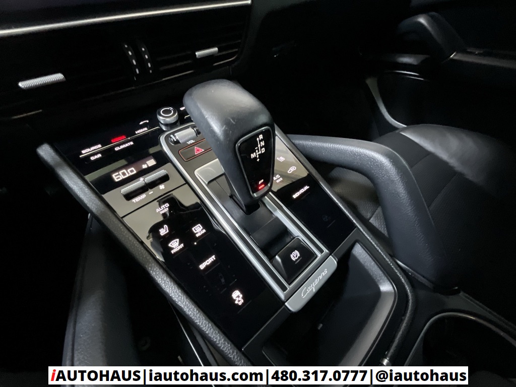 2019 Porsche Cayenne Base photo 23