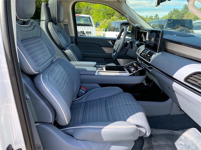 2024 Lincoln Navigator Black Label photo 20