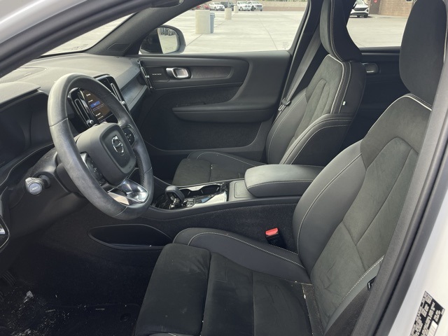 2023 Volvo C40 Recharge Ultimate photo 9