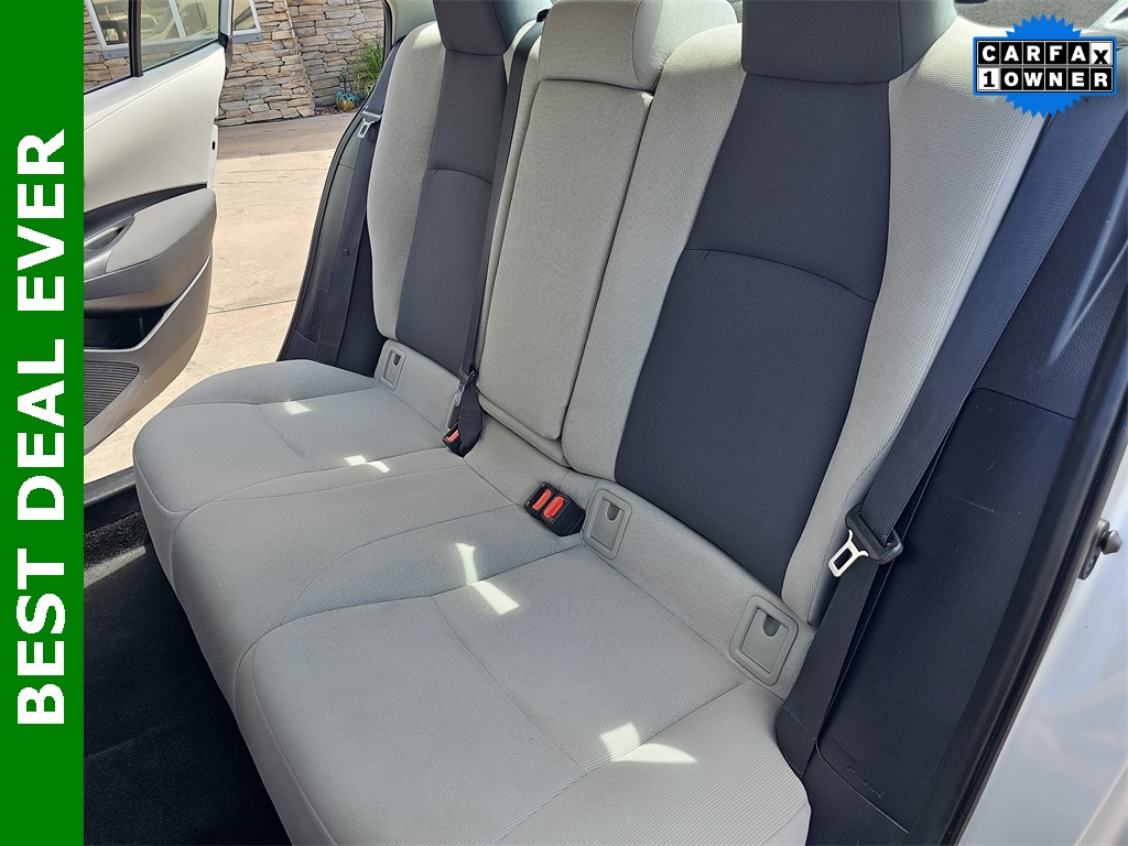 2022 Toyota Corolla LE photo 12