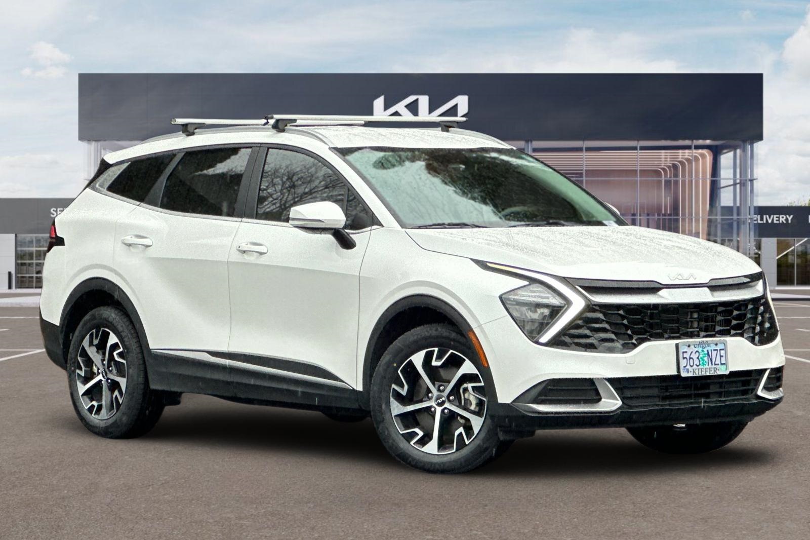 2023 Kia Sportage Hybrid EX photo 2