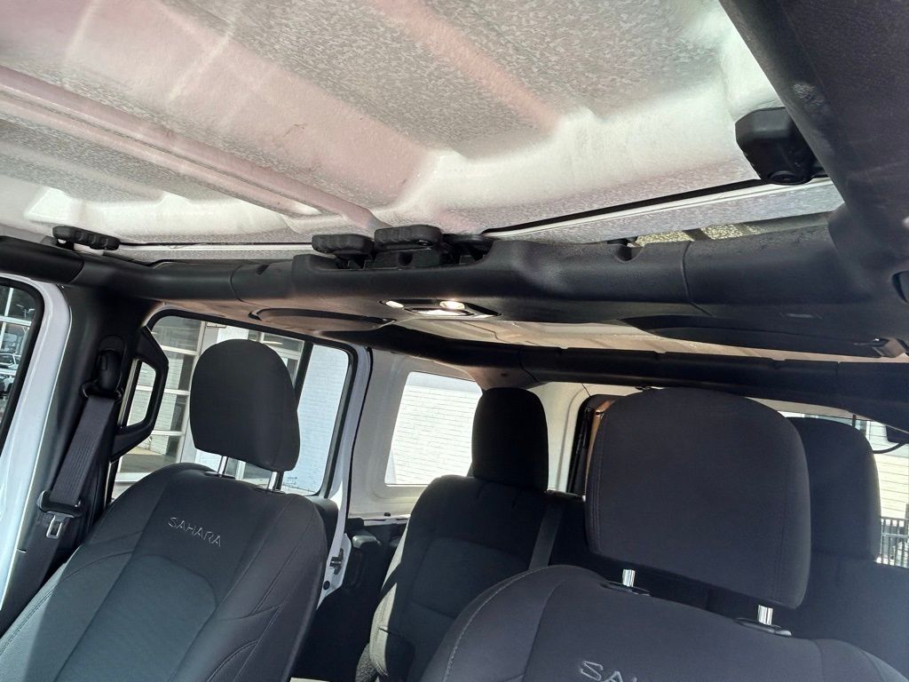 2021 Jeep Wrangler Unlimited Sahara photo 41