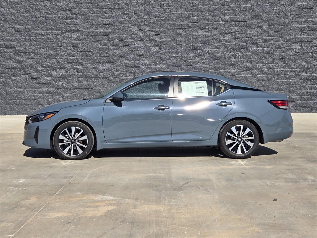 2025 Nissan Sentra SV photo 3