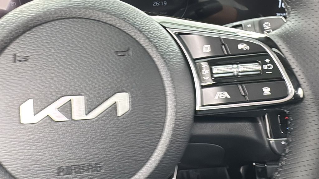 2026 Kia Seltos SX photo 24