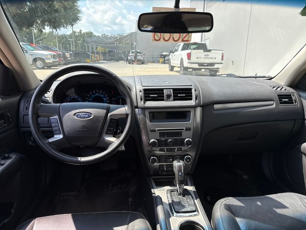 2012 Ford Fusion SEL photo 5