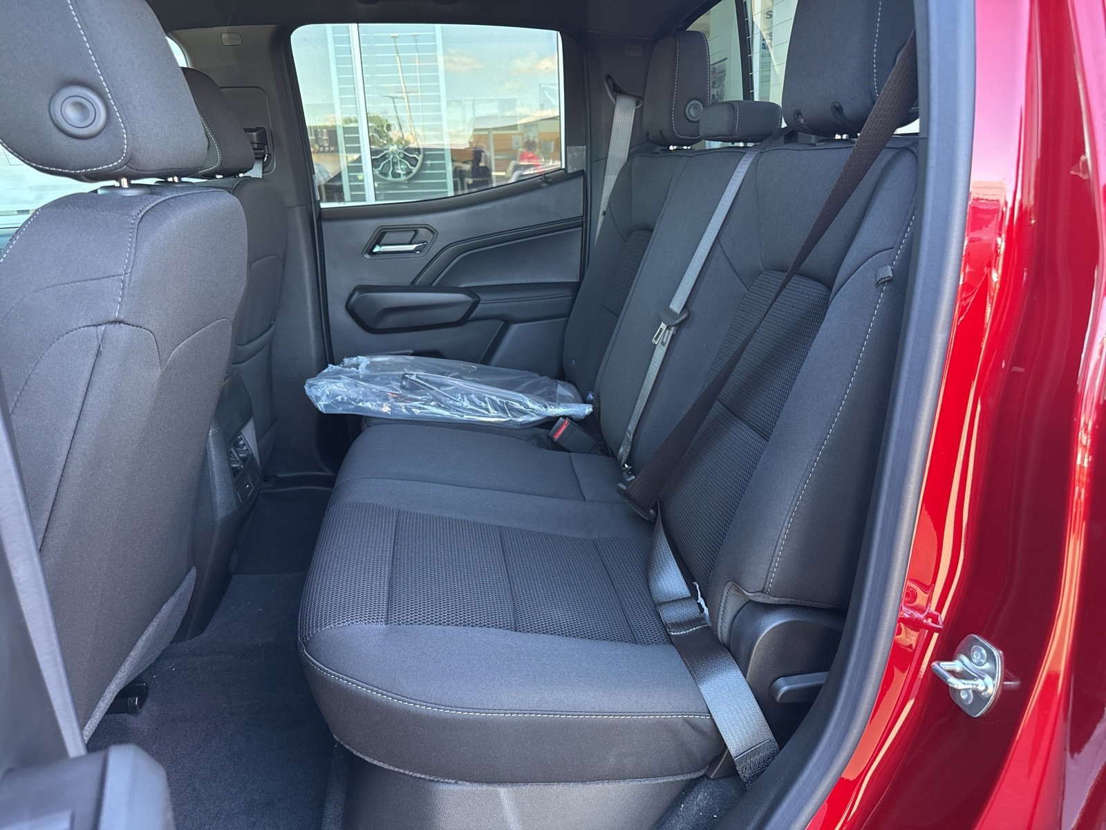 2026 Chevrolet Colorado LT photo 12