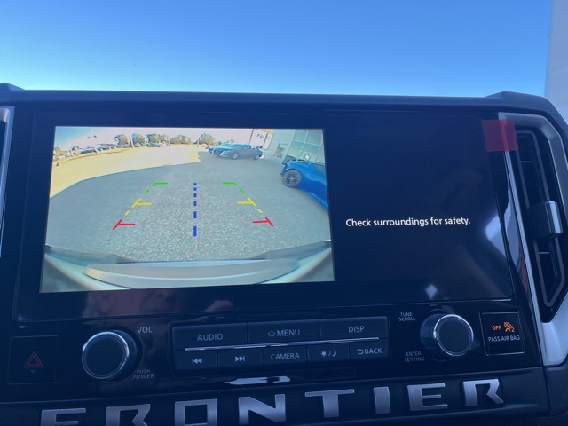 2025 Nissan Frontier Crew Cab SV photo 11