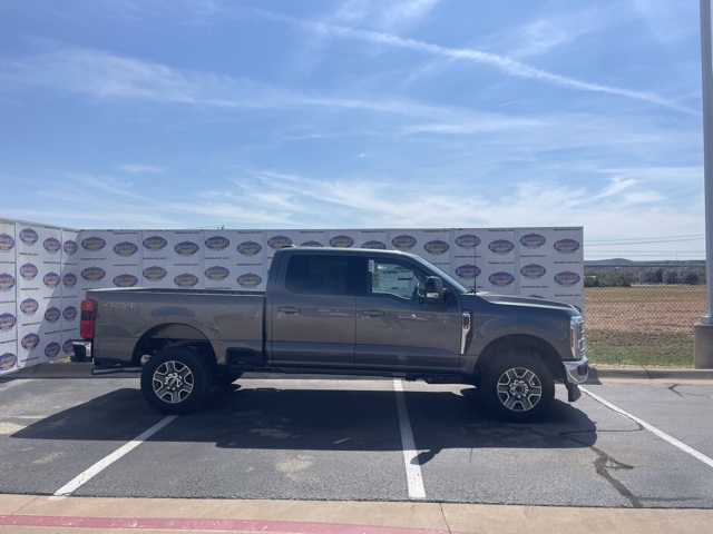 2026 Ford F-250 Super Duty Lariat's photo