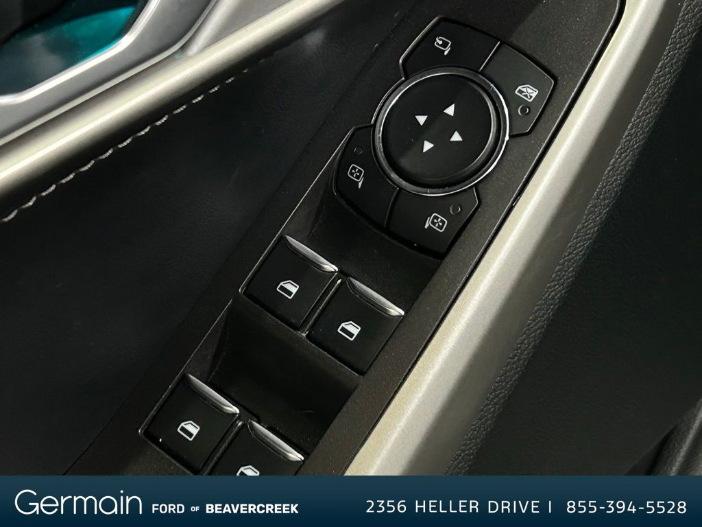 2023 Ford Explorer Limited photo 12