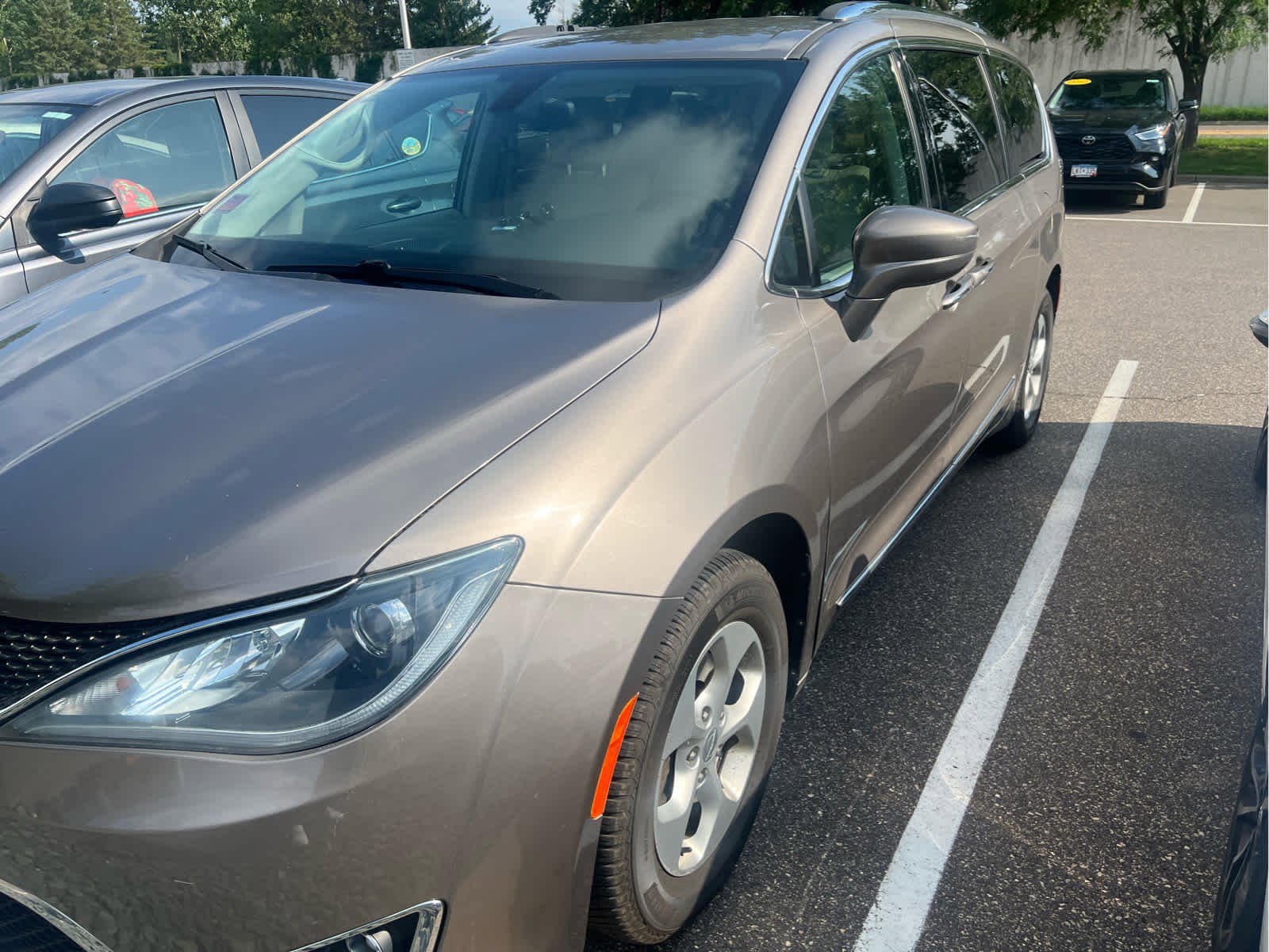 Used 2017 Chrysler Pacifica Touring-L Plus with VIN 2C4RC1EG4HR759648 for sale in Golden Valley, Minnesota