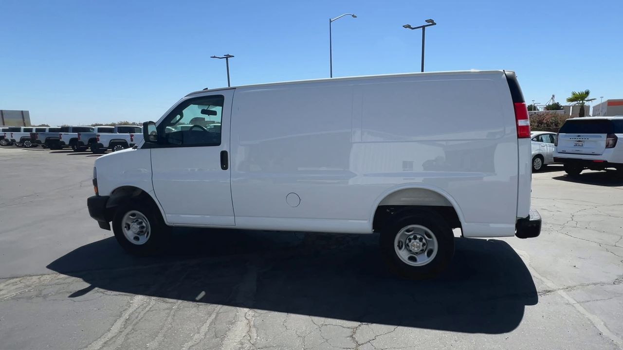 2025 Chevrolet Express Cargo 2500 photo 57
