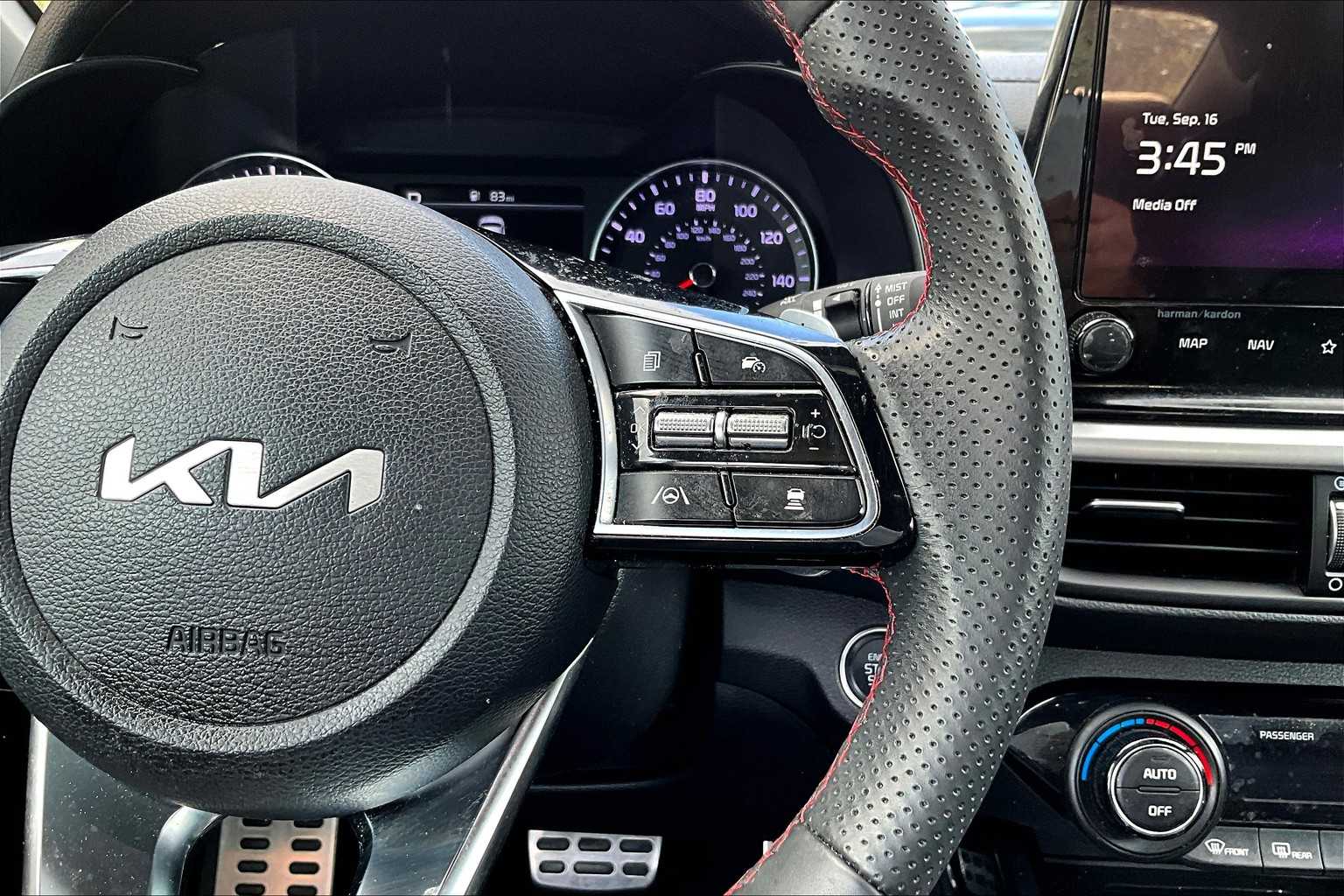 2023 Kia Forte GT photo 23