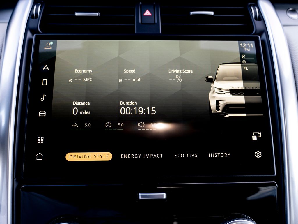 2024 Land Rover Discovery SE photo 23