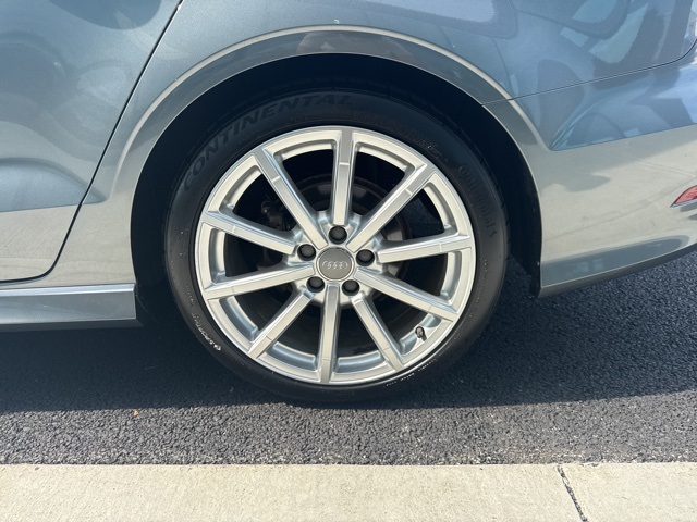 2015 Audi A3 2.0T Prestige Quattro photo 8