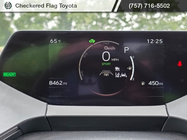 2024 Toyota Prius LE photo 11