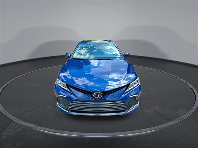 2023 Toyota Camry LE photo 3