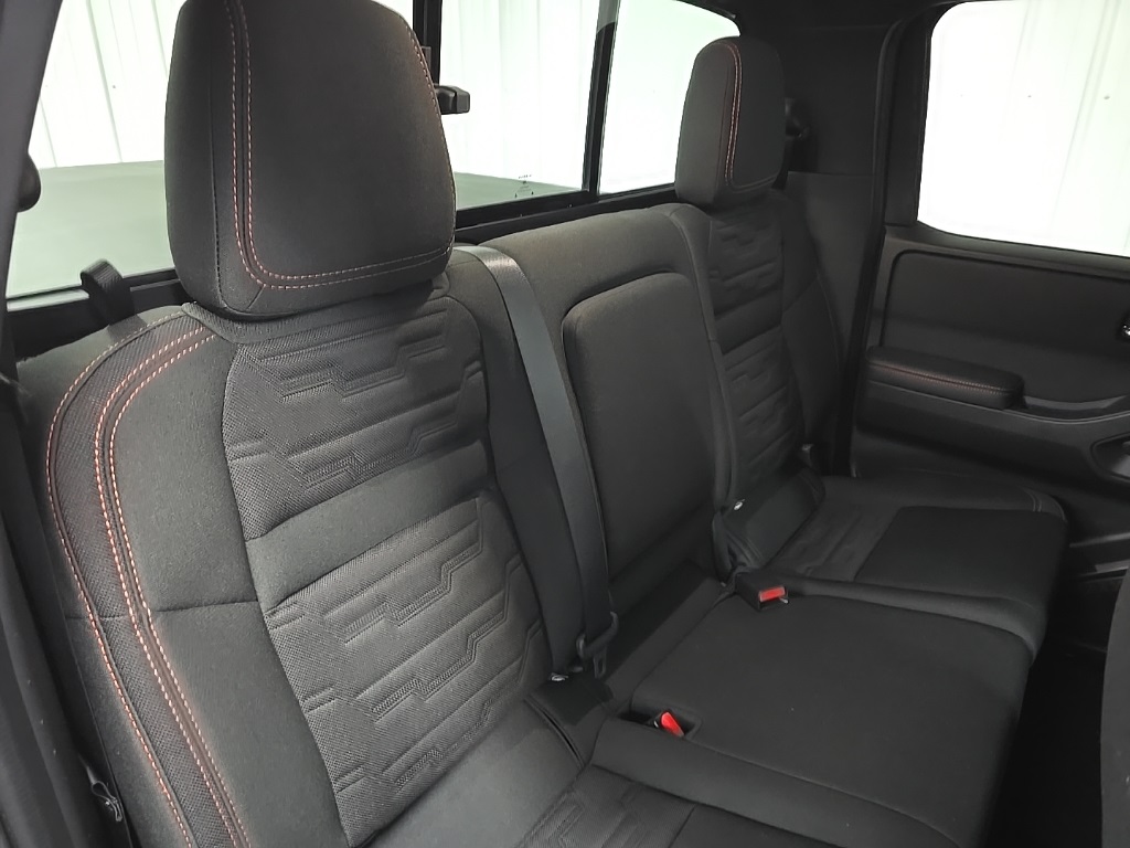 2023 Nissan Frontier PRO-4X photo 15