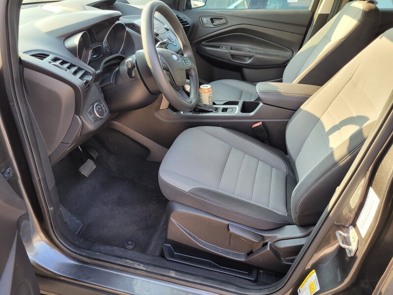 2019 Ford Escape S photo 6