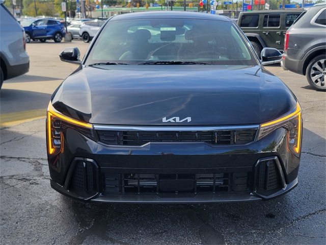 2025 Kia K4 GT-Line photo 6