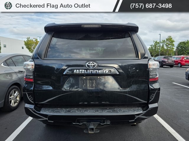 2019 Toyota 4Runner SR5 photo 4