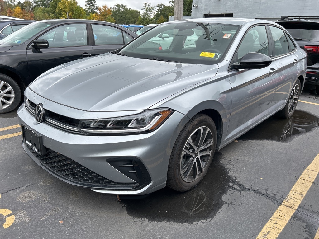 2025 Volkswagen Jetta 1.5T Sport photo 3