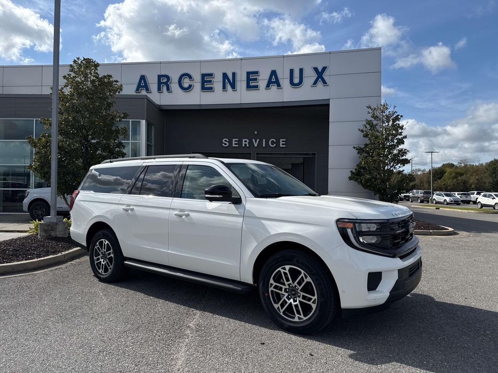 2025 Ford Expedition Active's photo