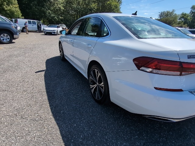 2021 Volkswagen Passat 2.0T SE photo 8
