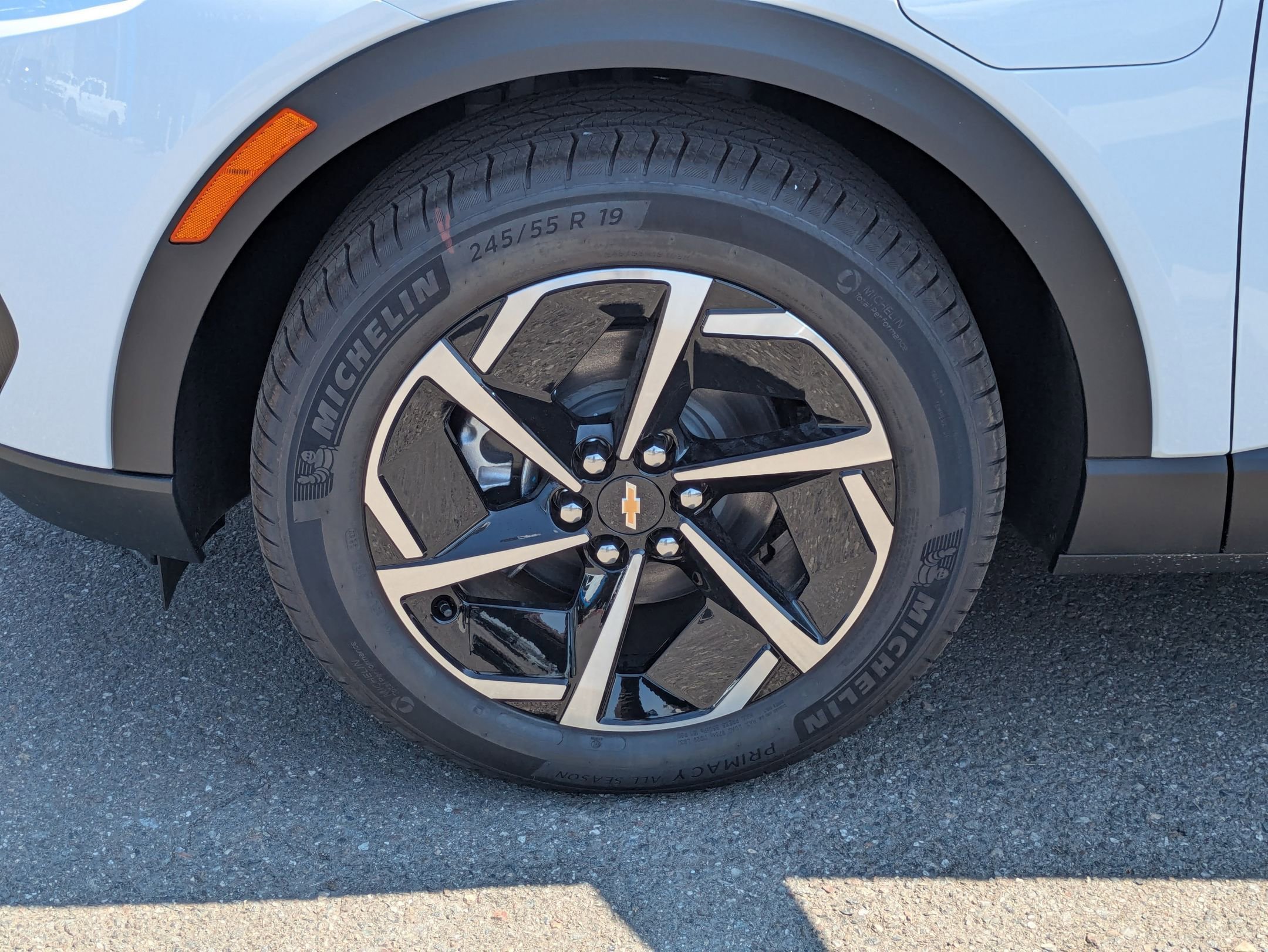 2026 Chevrolet Equinox LT photo 9