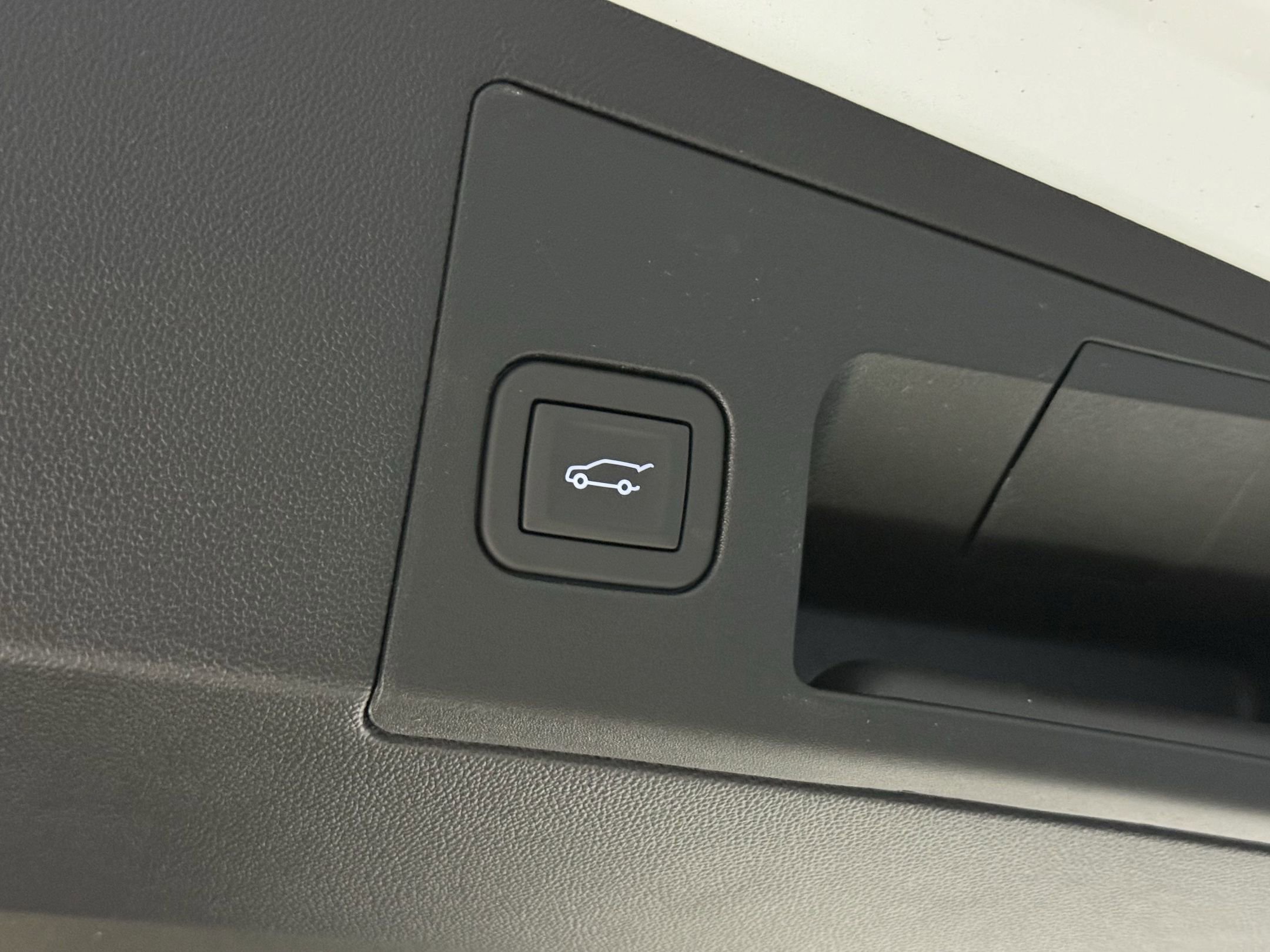 2025 Cadillac XT5 Luxury photo 40