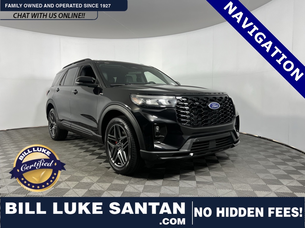 2025 Ford Explorer ST-LINE's photo