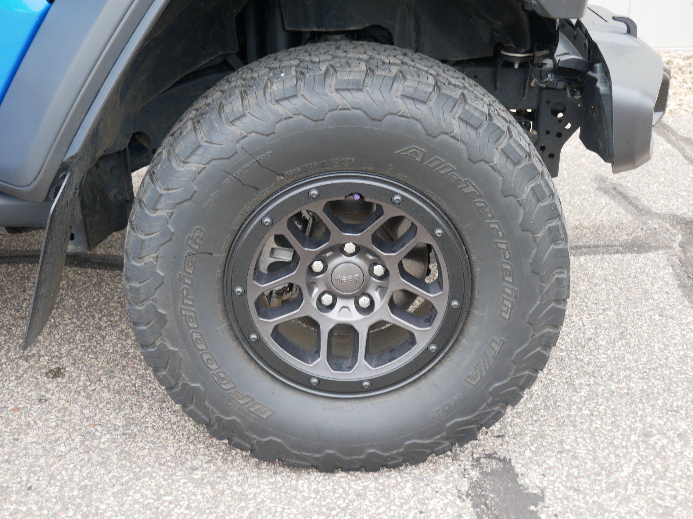 2023 Jeep Wrangler Willys photo 8