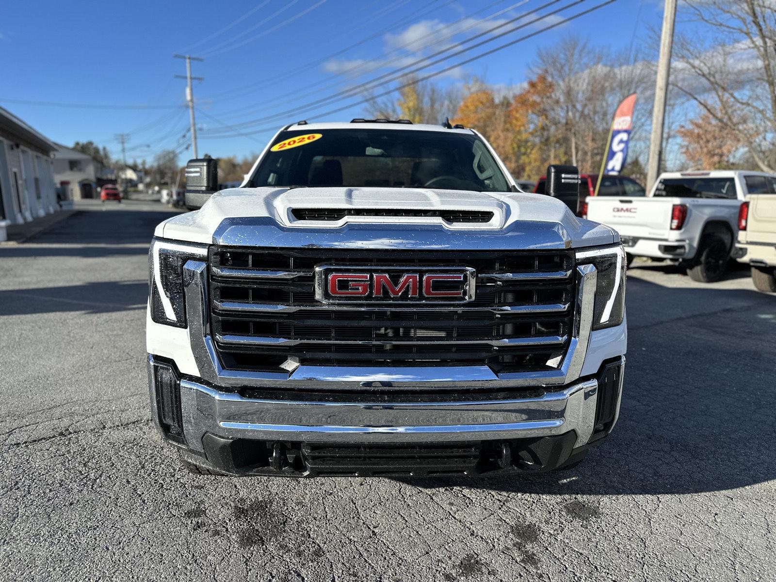 2026 Gmc Sierra 2500 HD SLE photo 2