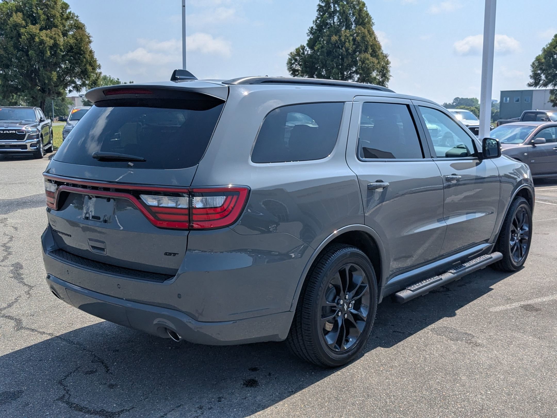 2025 Dodge Durango GT photo 4