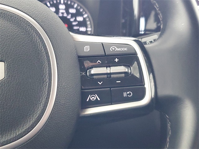 2022 Kia Sorento S photo 19