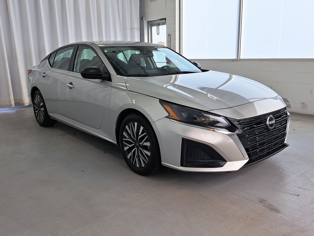 2024 Nissan Altima 2.5 SV photo 4