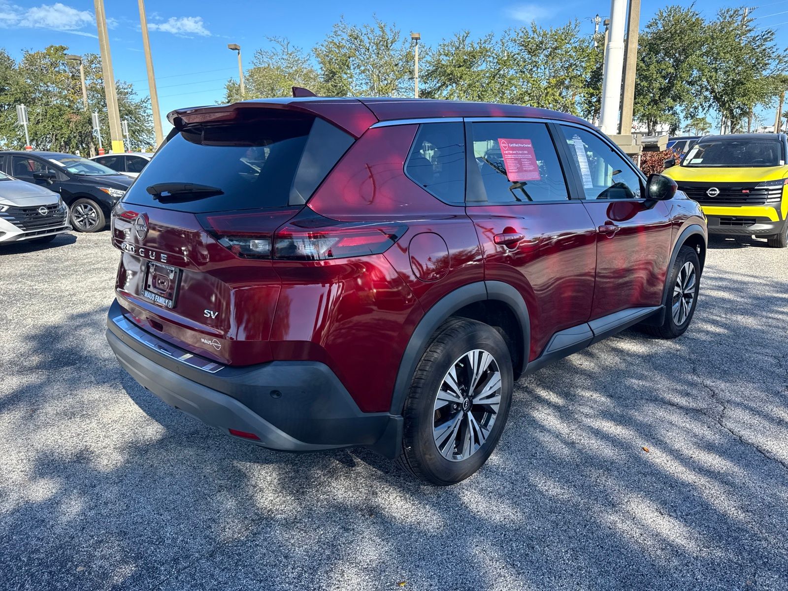 2023 Nissan Rogue SV photo 4