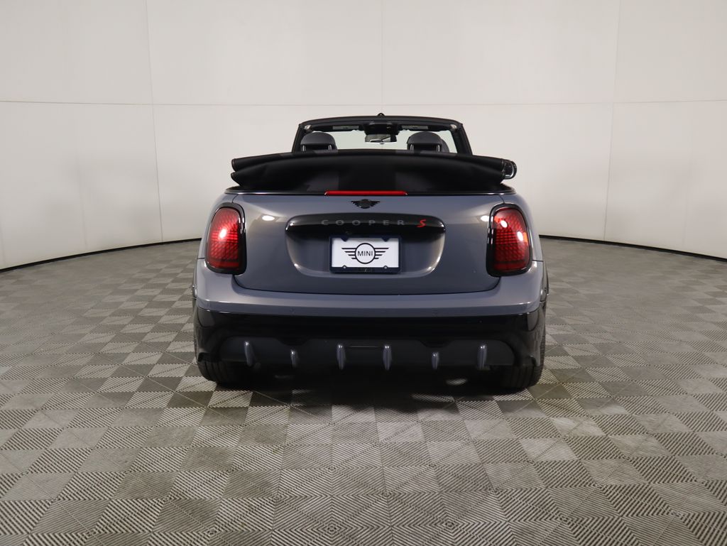 2026 Mini Cooper Convertible Iconic photo 6