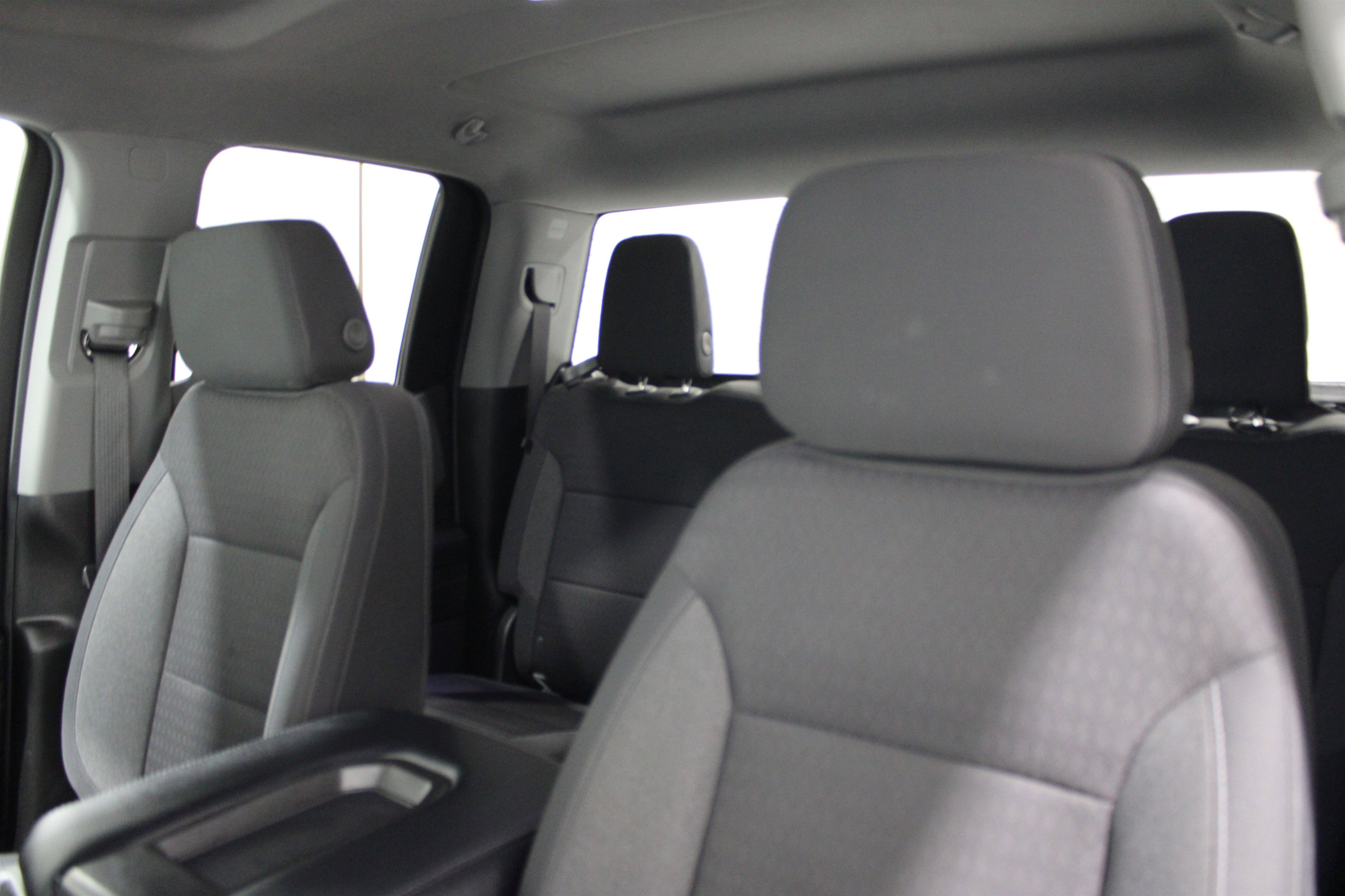 2023 Chevrolet Silverado 1500 LT photo 4