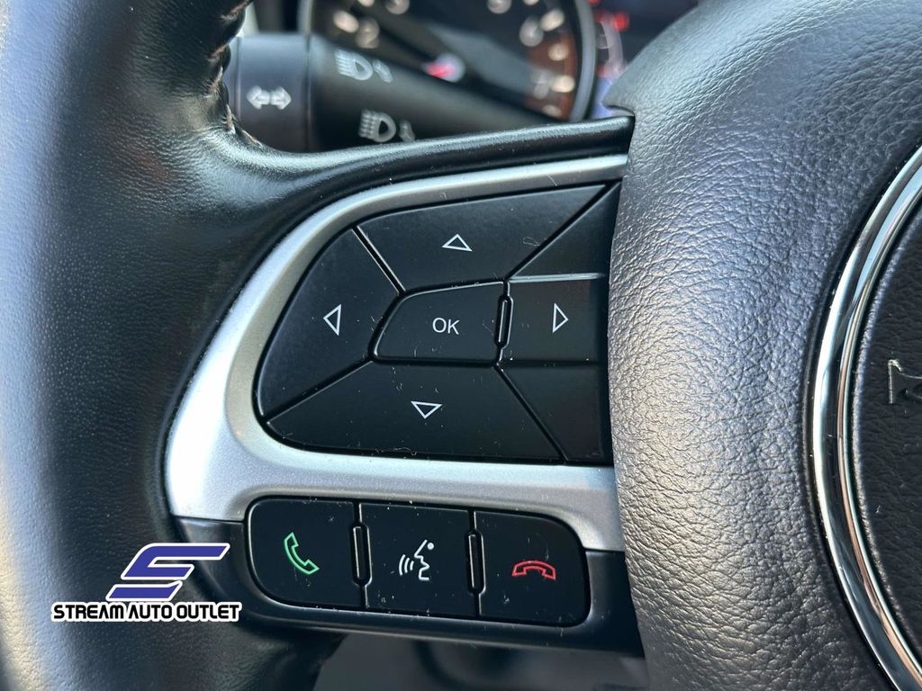 2018 Jeep Compass Latitude photo 20