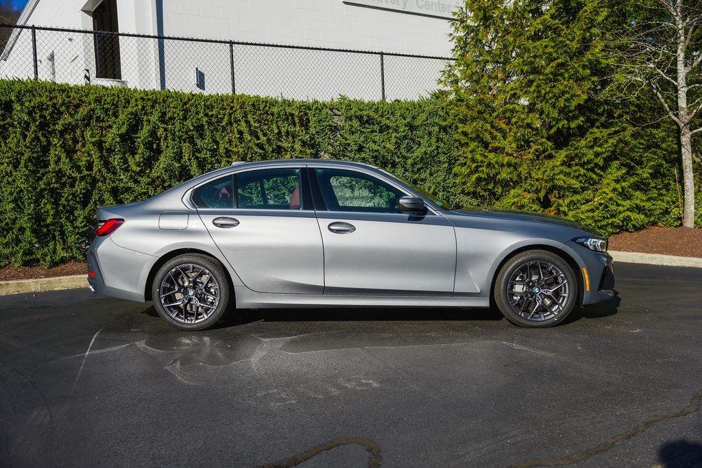 New 2025 Skyscraper Grey Metallic BMW 330i xDrive image 2