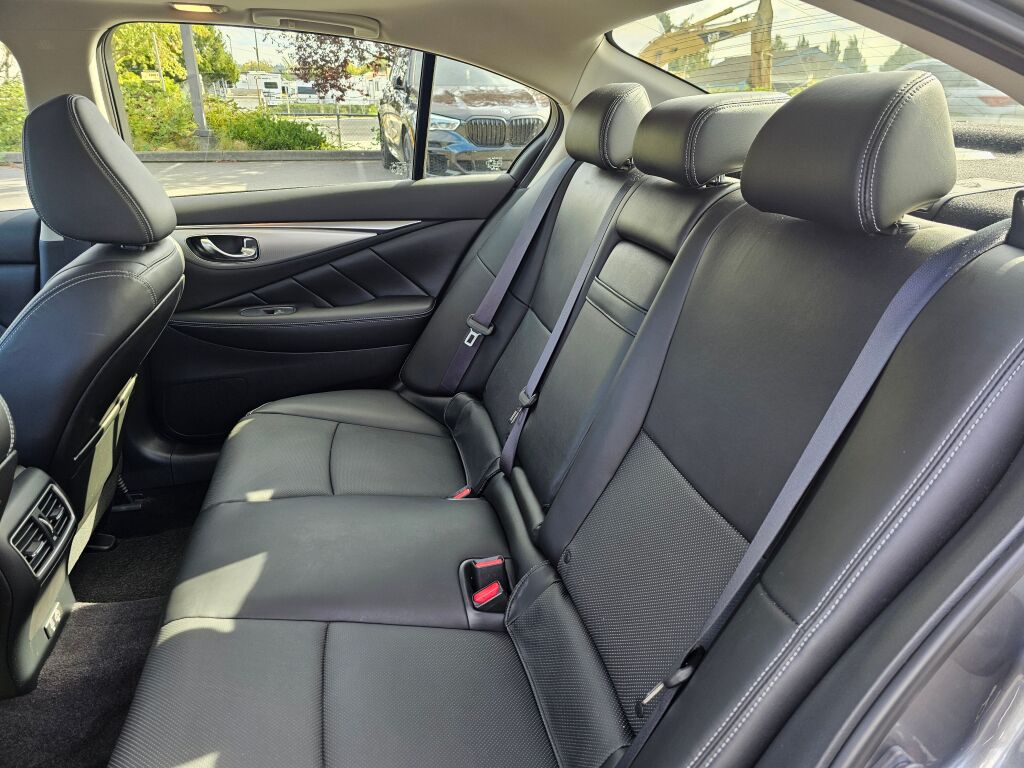 2024 Infiniti Q50 LUXE photo 21