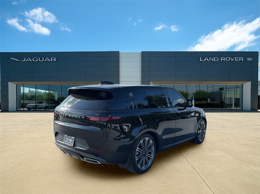 2025 Land Rover Range Rover Sport SE photo 4