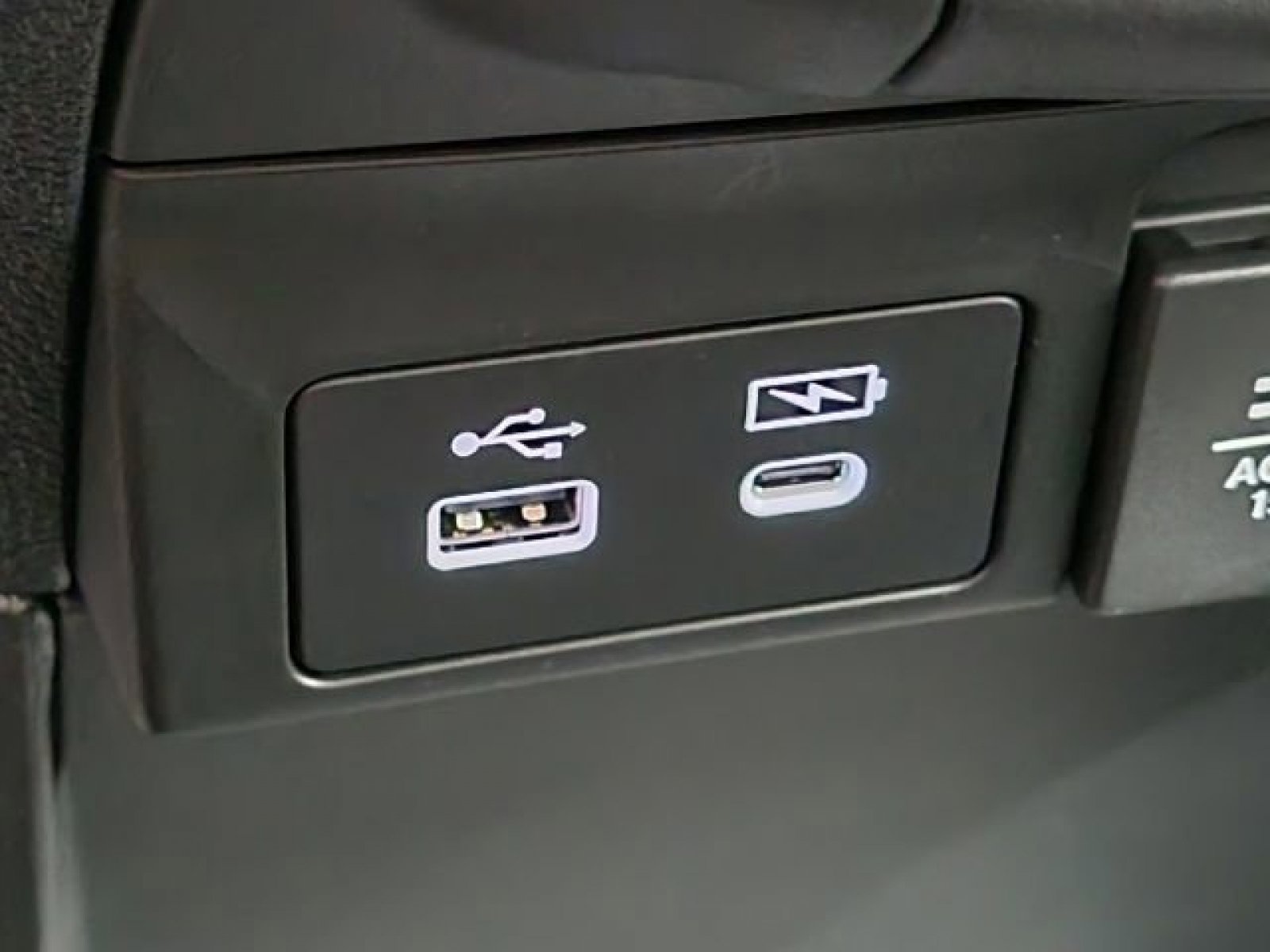 2026 Honda Odyssey Touring photo 18