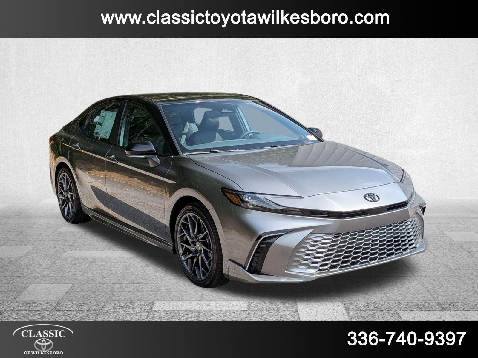 2025 Toyota Camry XSE photo 3