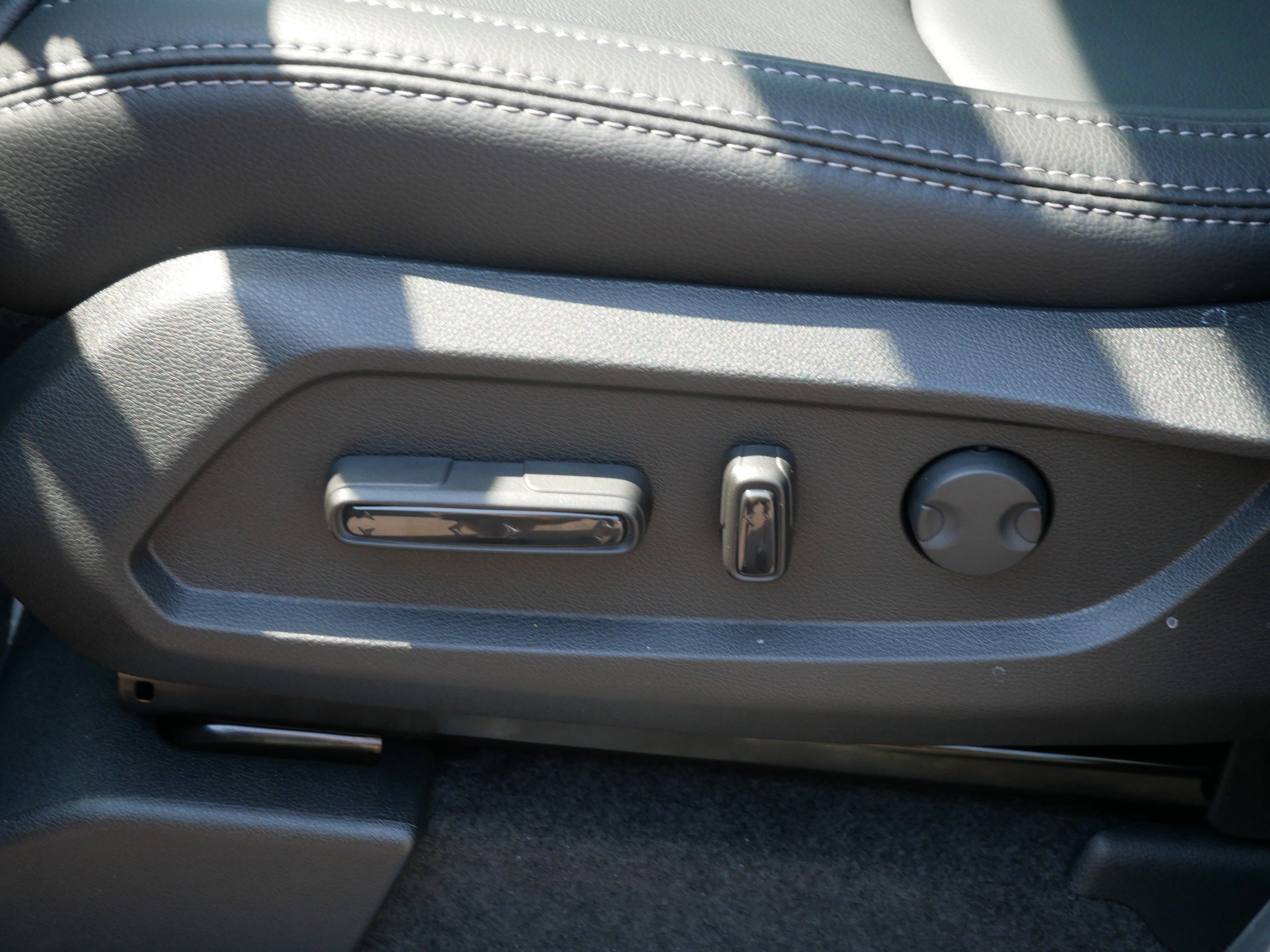 2025 Honda Pilot Touring photo 17